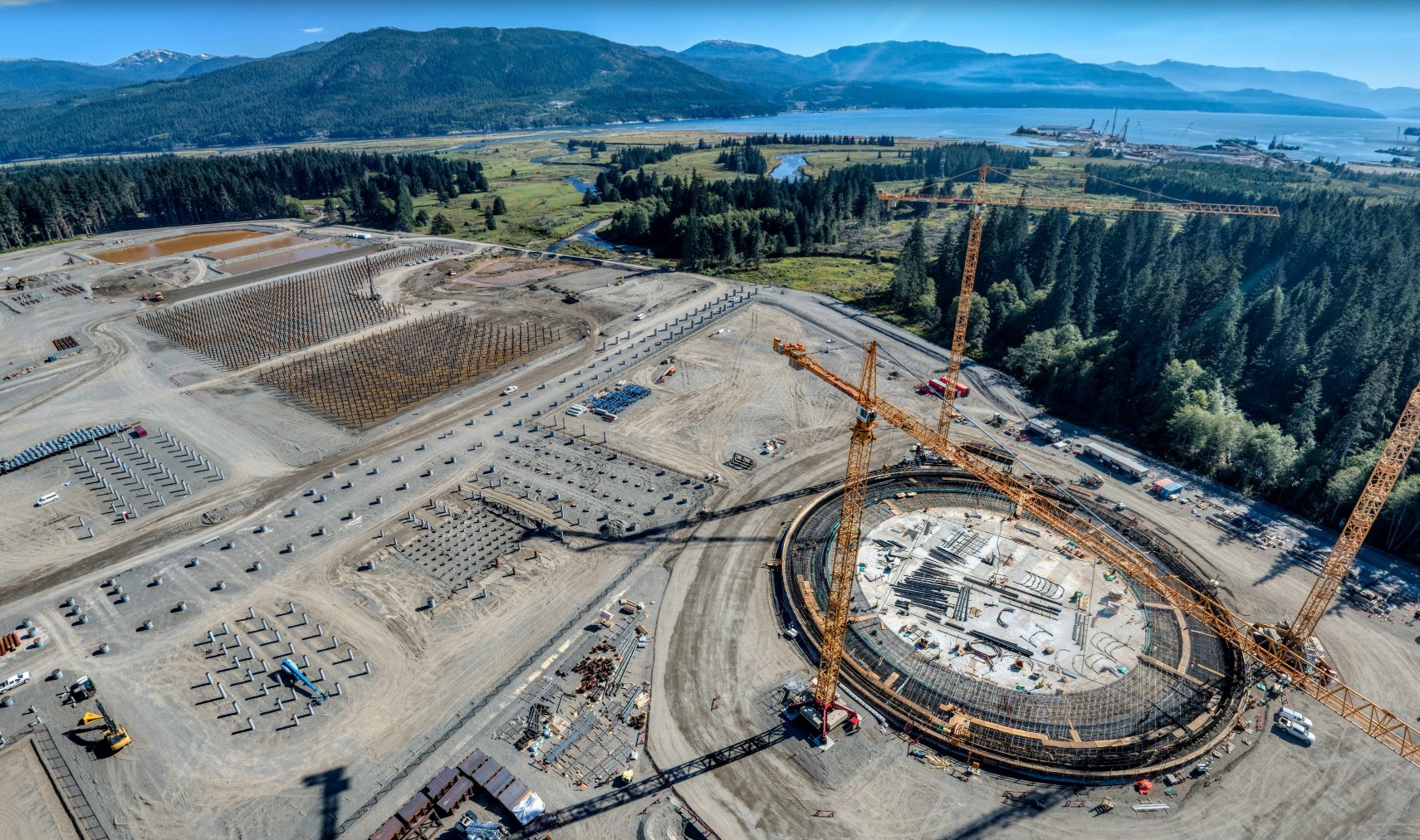 LNG Canada · project photograph AMECO construction-support assignment.